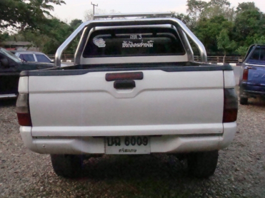 สตราด้า โฟว์วีล ปี41 ภาษีเต็ม เอกสารพร้อมโอนรถอยู่จังหวัดน่าน