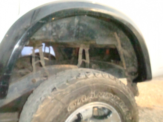 สตราด้า โฟว์วีล ปี41 ภาษีเต็ม เอกสารพร้อมโอนรถอยู่จังหวัดน่าน