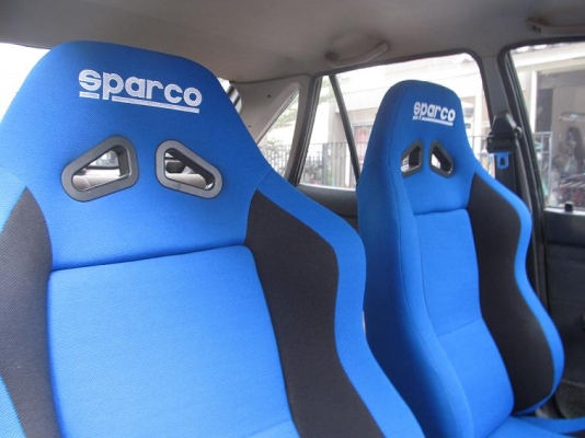 Ford Laser ขาวมุก ปี 30-32 ราคา 50000.- Ford Laser ขาวมุก ปี 30-32 ราคา 50000.-