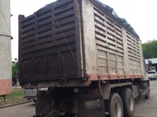 รถอิซูซุ 10 ล้อดั๊ม 240 แรงม้า  ( หัวขาวตัวสุดท้าย ) ( ขายเฉพาะแม่ ) สนใจติดต่อ 081 - 6079515