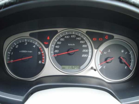 ขายดีแม็ก 4ประตู 2.5 เกียร์ธรรมดา ราคาถูก