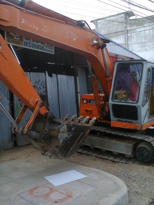 ขายแบคโฮ HITASHI รุ่น1 เครื่อง ISUZU 165