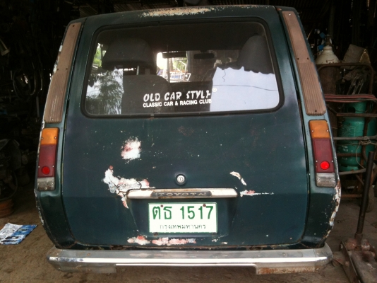 รถตู้ toyota kn 10