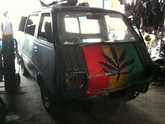 รถตู้ toyota kn 10