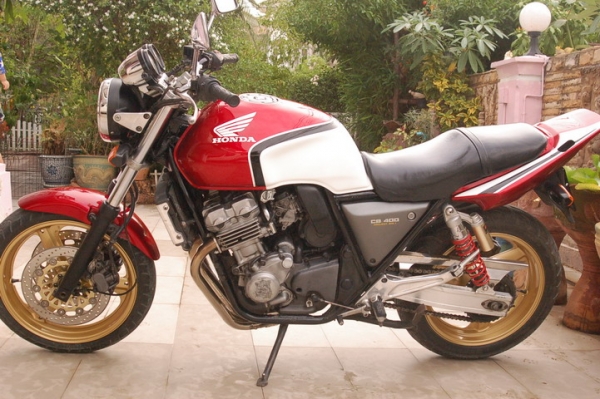 CB400 ทะเบียนแท้โอนขนส่ง ท่อสูตรยกชุด WR'S สภาพสวยๆช้าอดนะครับ