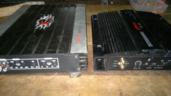 ขายแอมป์ติดรถยนต์2แชลแนลมี2ตัวขายยกคู่1600