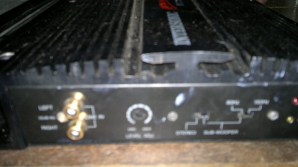 ขายแอมป์ติดรถยนต์2แชลแนลมี2ตัวขายยกคู่1600