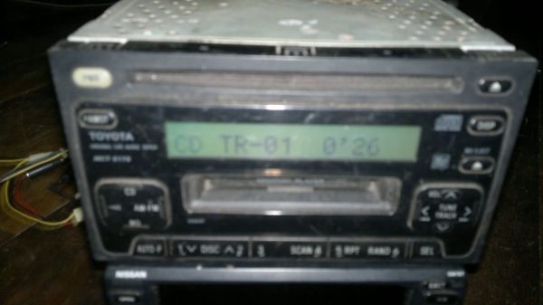 ขายวิทยุcdติดรถยนต์3ตัว1200ของญี่ปุ่นใช้ได้