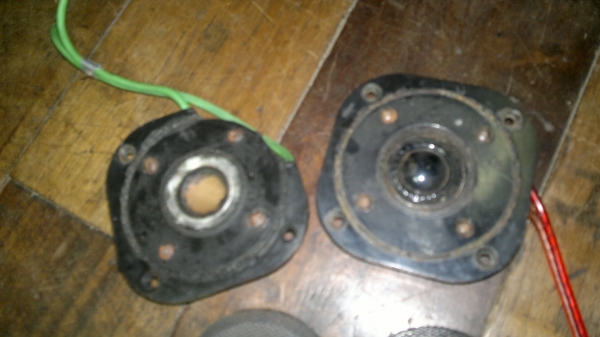 ขายลำโพงติดรถยนต์FOCALขายยกชุด1500