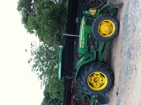 รถไถ จอห์นเดียร์ 2เพลาใหญ่ ลงราคา