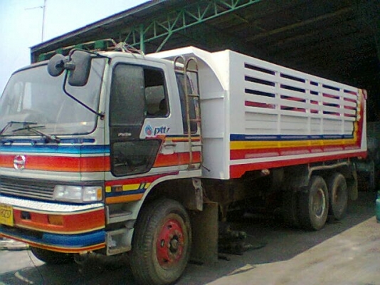 ลดราคาแล้วครับ..ขายรถ 10 ล้อ HINO FM 3 M 240 ใช้น้ำมัน รถสวยครับผม ลดราคาแล้วครับ..ขายรถ 10 ล้อ HINO FM 3 M 240 ใช้น้ำมัน รถสวยครับผม