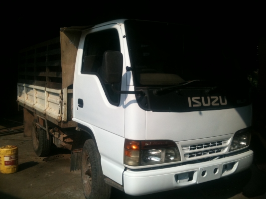 ขายถูก รถ 4 ล้อ แคนเตอร์วางหัวกาตูน