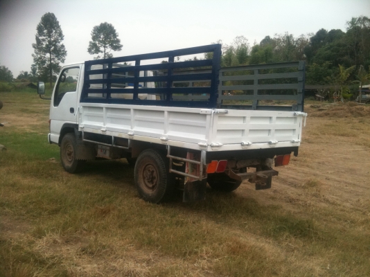 ขายถูก รถ 4 ล้อ แคนเตอร์วางหัวกาตูน