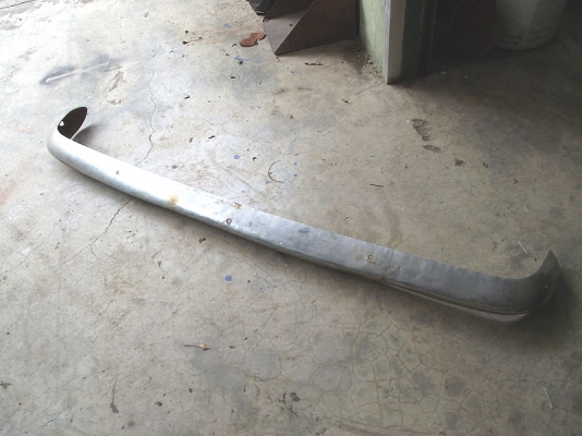 ขายกันชนหน้า รถ fiat สภาพตามรูปครับ ขาย 2000 บาท สนใจ 081-2898833 เพียรครับผม ขอขอบพระคุณครับ ขายกันชนหน้า รถ fiat สภาพตามรูปครับ ขาย 2000 บาท สนใจ 081-2898833 เพียรครับผม ขอขอบพระคุณครับ