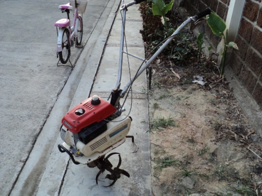 รหัส:12000473เครื่องพรวนดินFA76D(2.0ps)สภาพคัดมาสวยรถพร้อมทำงานติดเครื่องง่าย