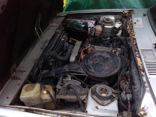 fiat 131เดิม เกียร์กระปุก ภายในใช้ไ้ด้แมก16&quot;ติดแกสทะเบียนกรุงเทพแอร์เย็น