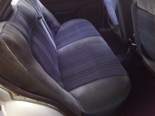 fiat 131เดิม เกียร์กระปุก ภายในใช้ไ้ด้แมก16&quot;ติดแกสทะเบียนกรุงเทพแอร์เย็น