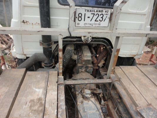 ขาย 10ล้อ 2เพลา เทเลอร์บรรทุกแม็คโฮ NISSAN 265 turo ขาย 10ล้อ 2เพลา เทเลอร์บรรทุกแม็คโฮ NISSAN 265 turo