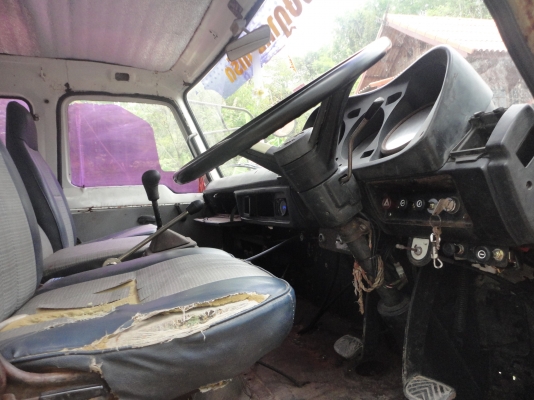 ขาย 10ล้อ 2เพลา เทเลอร์บรรทุกแม็คโฮ NISSAN 265 turo ขาย 10ล้อ 2เพลา เทเลอร์บรรทุกแม็คโฮ NISSAN 265 turo