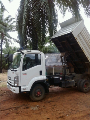 ISUZU  190  แรงม้า ปี 55 ใช้งานมาแล้ว 25,000 กิโลเมตร พร้อมขายดาวน์ค่ะ