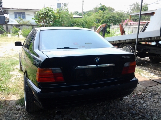 ขายด่วนบีเอ็มนกแก้วเครื่องเดิมๆสภาพพร้อมใช้ทะเบียนพร้อมโอนสนใจติดต่อโดยตรงด่วนมากๆ