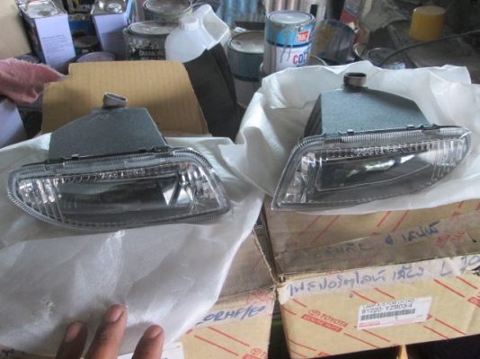 ขาย ไฟสปอร์ตไลท์ ตัดหมอก TOYOTA TIGER D4D