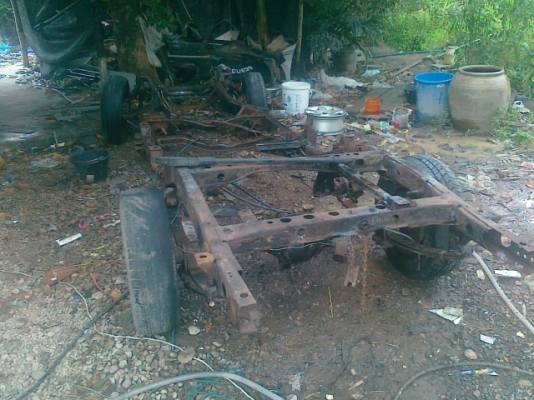 ขายคัสซีบิ๊กเอ็มฝาแดงปี95สภาพตามรูป ไม่ผุมีเหลืองๆบ้างยังแข็งแรงดีให้ครบตามรูป