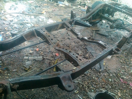 ขายคัสซีบิ๊กเอ็มฝาแดงปี95สภาพตามรูป ไม่ผุมีเหลืองๆบ้างยังแข็งแรงดีให้ครบตามรูป