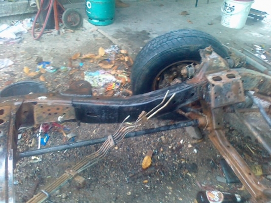 ขายคัสซีบิ๊กเอ็มฝาแดงปี95สภาพตามรูป ไม่ผุมีเหลืองๆบ้างยังแข็งแรงดีให้ครบตามรูป