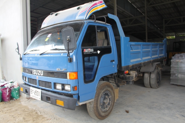 ISUZU NPR 115 แรง สภาพสวยมาก พร้อมใช้งาน