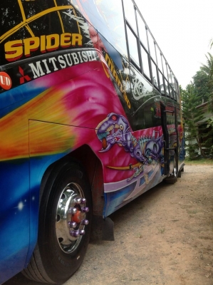 ขายรถบัสพัดลม 12 ม.โรโบค๊อป เครื่องท้าย เดวุ 360 แรงม้า (มีแสงยูร) สนใจติดต่อ 086-029-9215