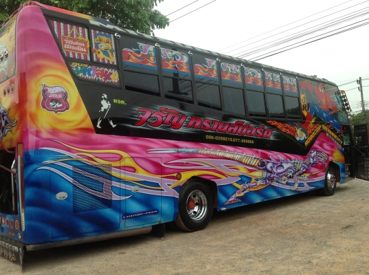 ขายรถบัสพัดลม 12 ม.โรโบค๊อป เครื่องท้าย เดวุ 360 แรงม้า (มีแสงยูร) สนใจติดต่อ 086-029-9215