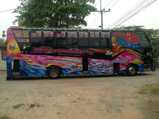 ขายรถบัสพัดลม 12 ม.โรโบค๊อป เครื่องท้าย เดวุ 360 แรงม้า (มีแสงยูร) สนใจติดต่อ 086-029-9215