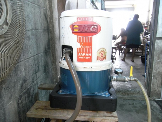 ขายปั้มน้ำ Hitachi 100 W สภาพสวยพร้อมใช้งาน รับประกันคุณภาพ ดูประวัติการขายผมได้ครับ