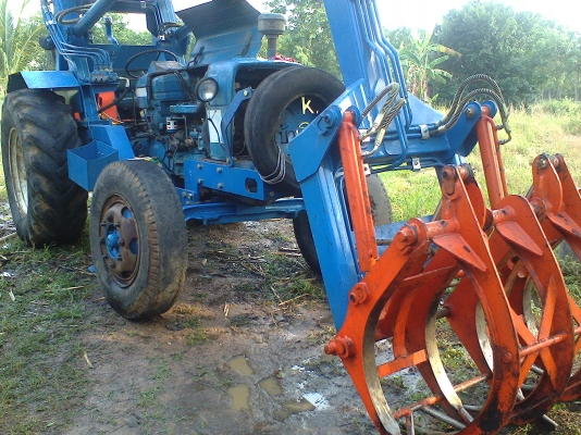 ขายรถคีบฟอร์ด คีบของKKสภาพดี ขายรถคีบฟอร์ด คีบของKKสภาพดี