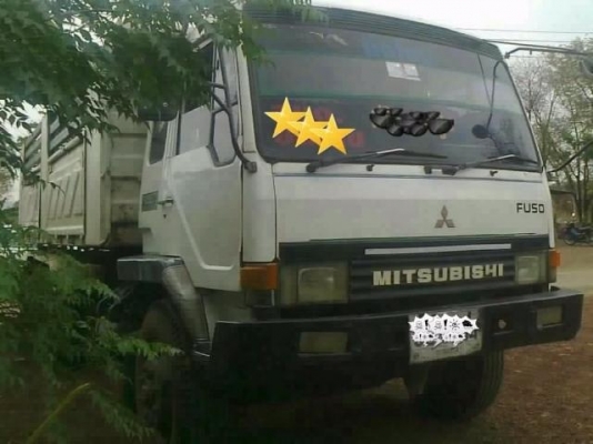 MITSUBISHI FUSO FN527 - 195 HP 6D16 TD2343 สิบล้อดั๊มพ์ 2 เพลา กระบะดั๊มพ์เหล็ก 12 ตันของสามมิตรลอนเฉียง เครื่องแน่นดีแรงดีไม่เยิ้ม หัวเก๋งสีบางเดิมภายในสวยครบ แอร์เย็น พ.เพาเวอร์ เบรคทริ๊ปฟี้ ช่วงล่างใหญ่คัชซีสวยมากๆไม่มีที่ติ ยางสภาพดี 10 เส้นประมาณ 80\%