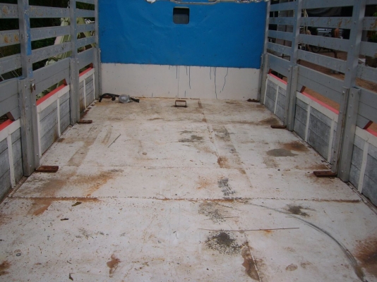 ขายรถบรรทุก 6 ล้อ Hino.  (ขายแล้ว)