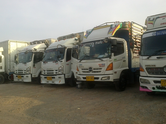 รถรับจ้าง รถเฮี๊ยบ5ตัน มีรถ6ล้อคอก รถ6ล้อตู้