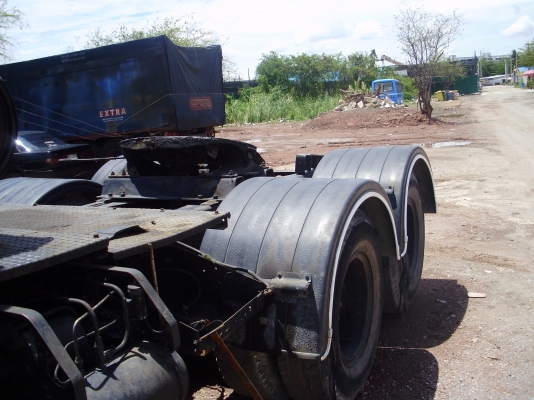 รถหัวลาก NISSAN