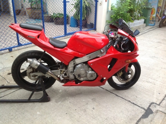 CBR 400 แฟริ่งแต่ง อินวอย CBR 400 แฟริ่งแต่ง อินวอย