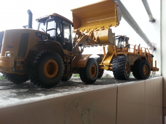 รถตักล้อยาง caterpillar 992G รายละเอียดสวยคับ รถตักล้อยาง caterpillar 992G รายละเอียดสวยคับ