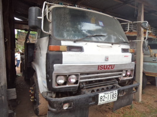 ขายรถอีซูซุ10ล้อเทเลอร์JCM เข็นรถแม็กโค120 สภาพดีพร้อมใช้งานคับ