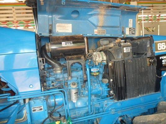 ขาย รถไถฟอร์ด6640 NEW HOLLAND 2เพลา คานหน้าคาราโร่