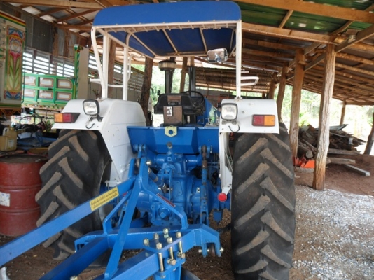 ขาย รถไถฟอร์ด6640 NEW HOLLAND 2เพลา คานหน้าคาราโร่