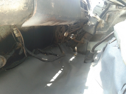 ขาย 6 ล้อ MITSUBISHI 100 แรง ปี39 (FE444E)  (4D31)รถห้างแท้ คัซซีสวยตลอดเส้น ไม่ผุ ไม่ดาม พร้อมลุยงาน