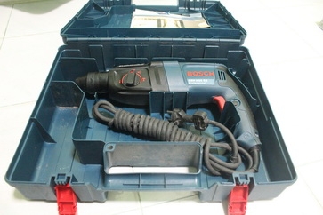 สว่านโรตารี่ยี่ห้อ BOSCHรุ่นGBH2-26DE 3 ระบบ สภาพประมาณ95เปอร์เซนต์ครับ