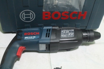 สว่านโรตารี่ยี่ห้อ BOSCHรุ่นGBH2-26DE 3 ระบบ สภาพประมาณ95เปอร์เซนต์ครับ