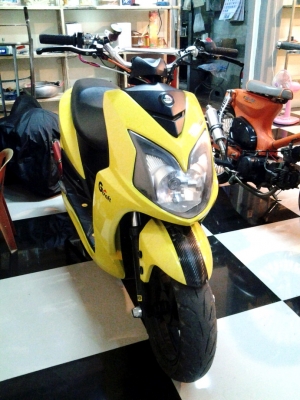 ------ ขาย สกู๊ตเตอร์สวยๆ แนวยุ่น คับ ------