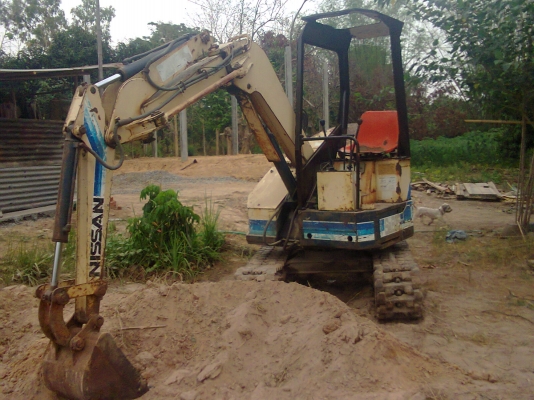 ขายแบ็คโฮ NISSAN S&amp;B เทียบเท่า pc20
