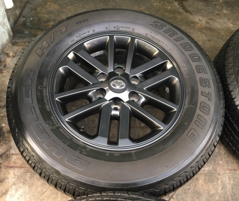 ล้อแม็ก Toyota Fortuner BMC(สีดำ) ขอบ17 พร้อมยาง 265-65-17 Bridgestone ปี 15
